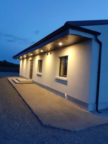 Stable Hill House — 4-Star Luxury Hotel in Cill Airne, Republic of Ireland