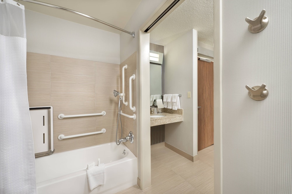 Courtyard by Marriott Mishawaka University Area - photo 10