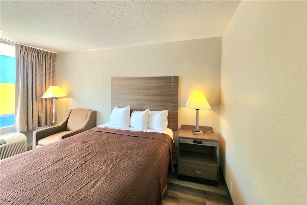 Days Inn by Wyndham Seguin TX - photo 15