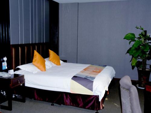 Shell Anqing City Yingjiang District Renmin Road Pedestrian Street Hotel — hotel in Anqing