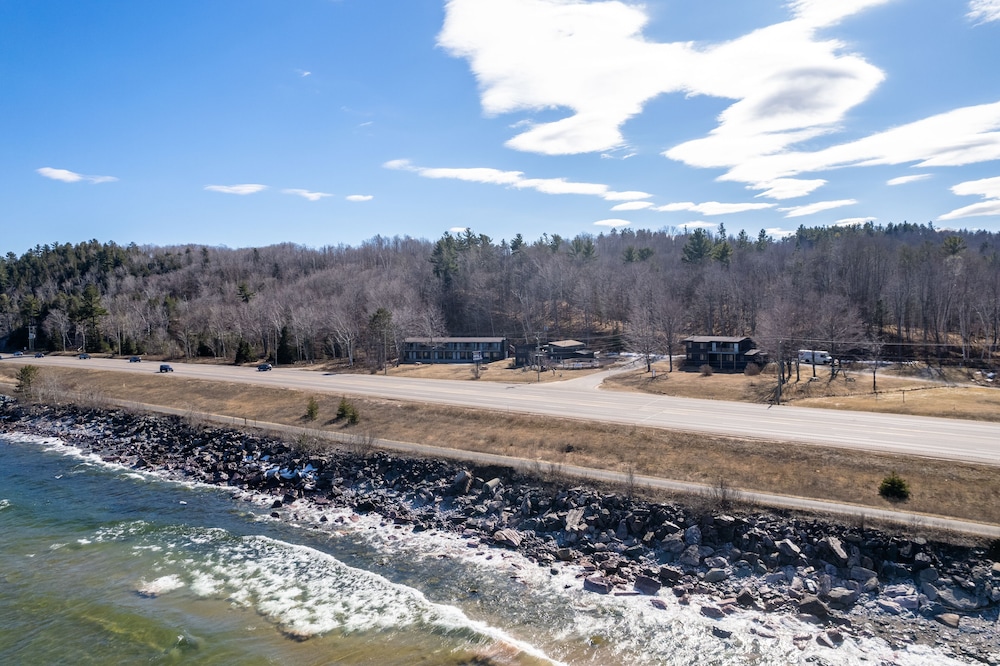 Birchmont Motel - photo 16