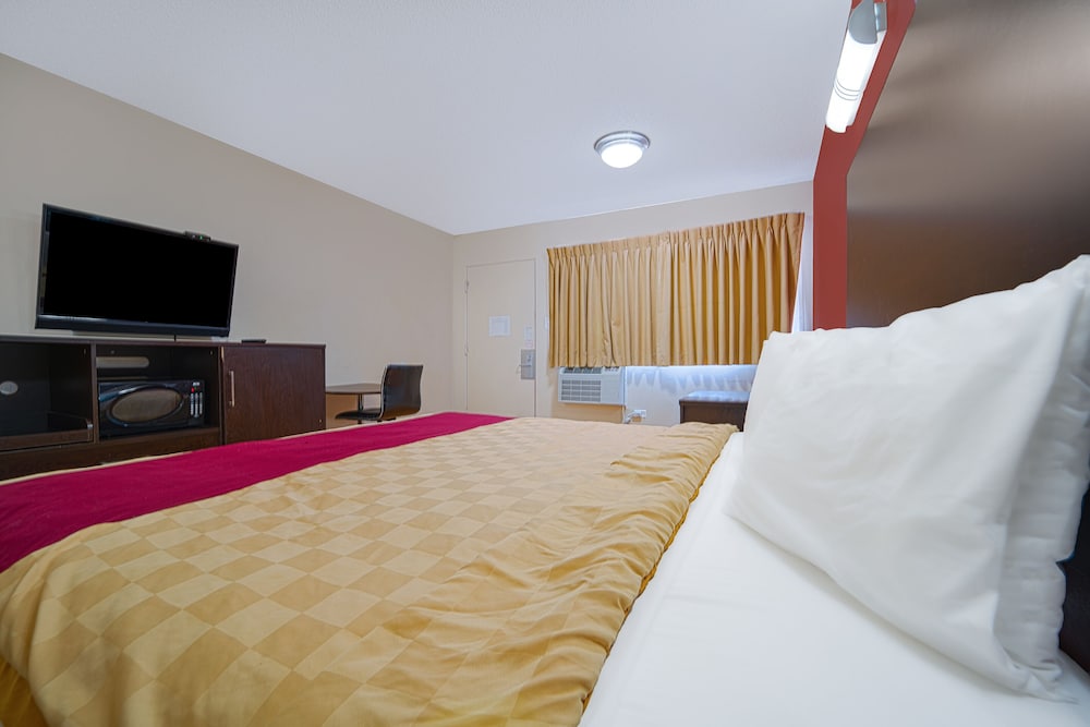 Mojave Hotel - photo 8