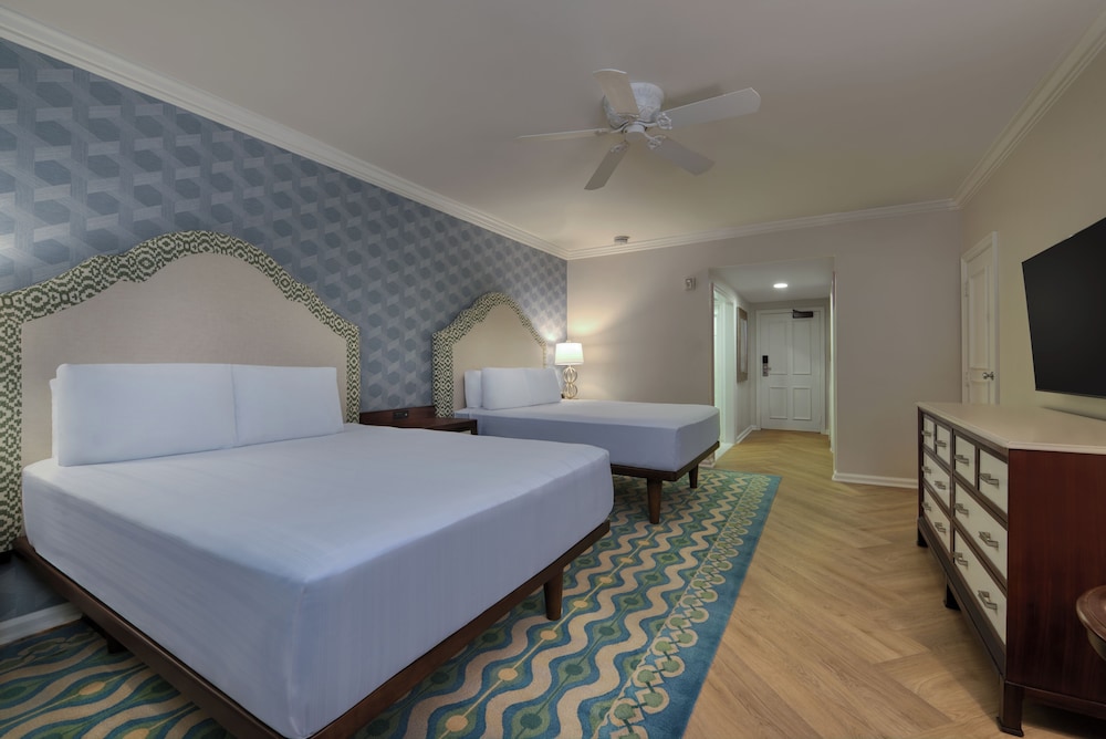 Disney's Beach Club Resort - photo 8