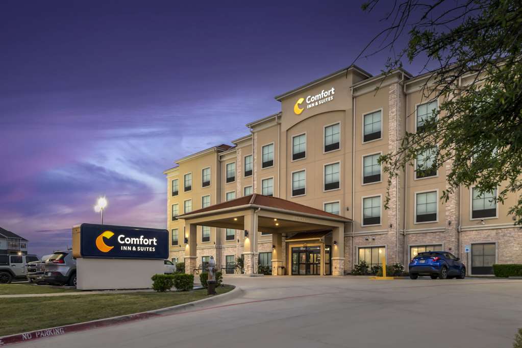 Comfort Inn & Suites Fort Worth Fossil Creek in Fort Worth, United States
