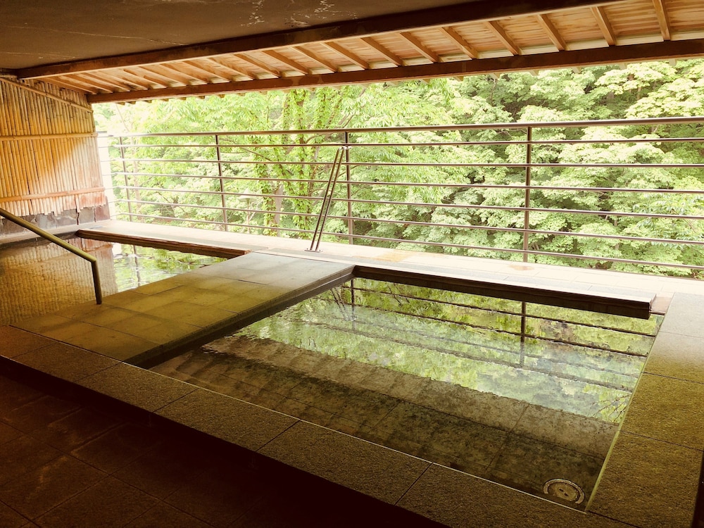 Hotel Ichiyotei - last minute hotel in Osaka