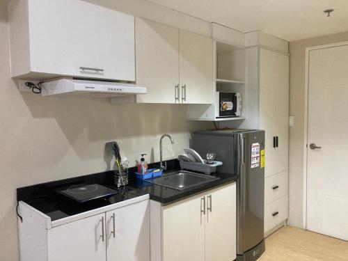 1517 Deluxe Room at Sunvida Tower in Cebu City, Philippines