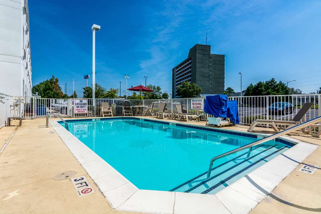 Motel 6 Fort Mill SC Charlotte - carbon neutral hotel in Fort Mill