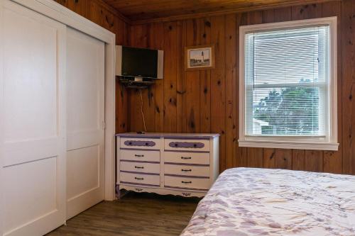 Jerseys Shore by Oak Island Accommodations - photo 29