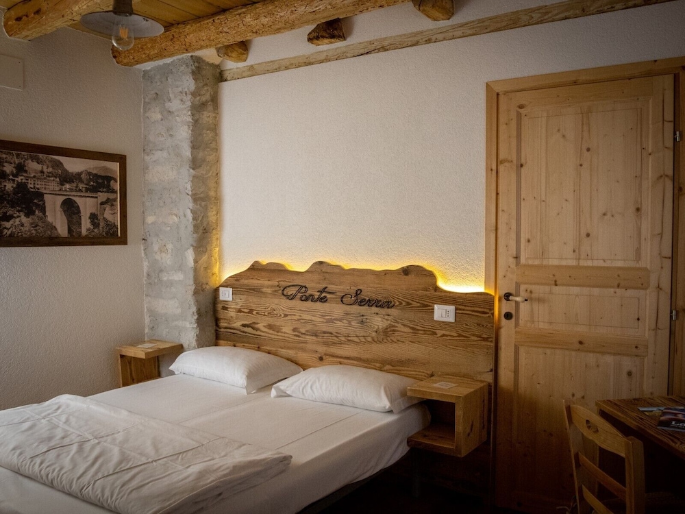 Locanda Ponte Serra — hotel in Lamon