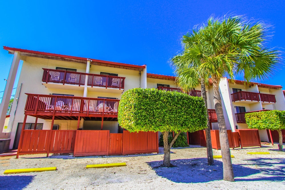 Florida Bay Club - photo 11