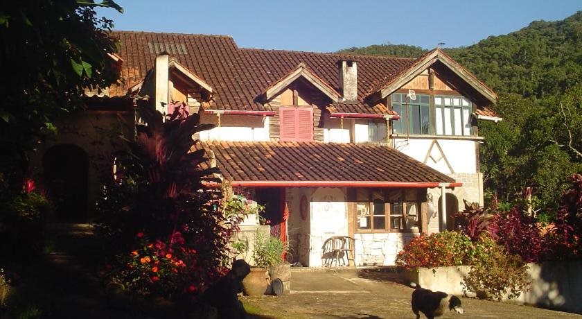 Casa Dell Angelo Apartamentos — 4-Star Luxury Hotel in Barra Mansa, Brasil