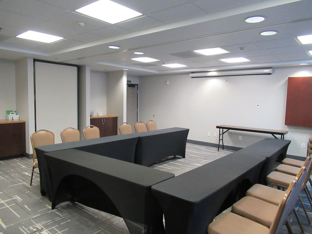 Country Inn & Suites by Radisson Ontario at Ontario Mills CA - photo 89