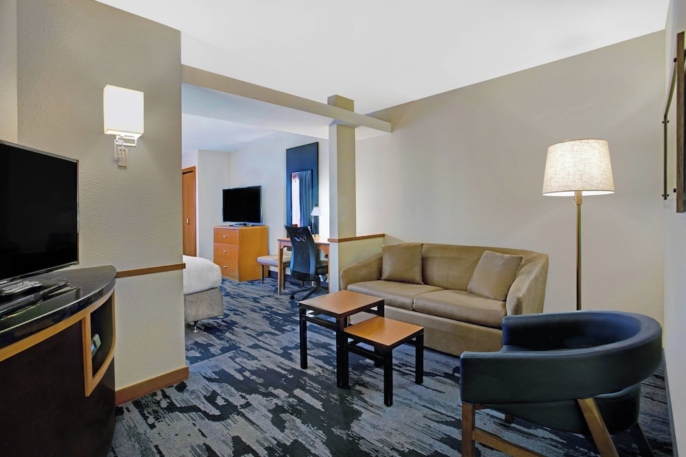Fairfield Inn & Suites by Marriott Carlsbad - photo 19