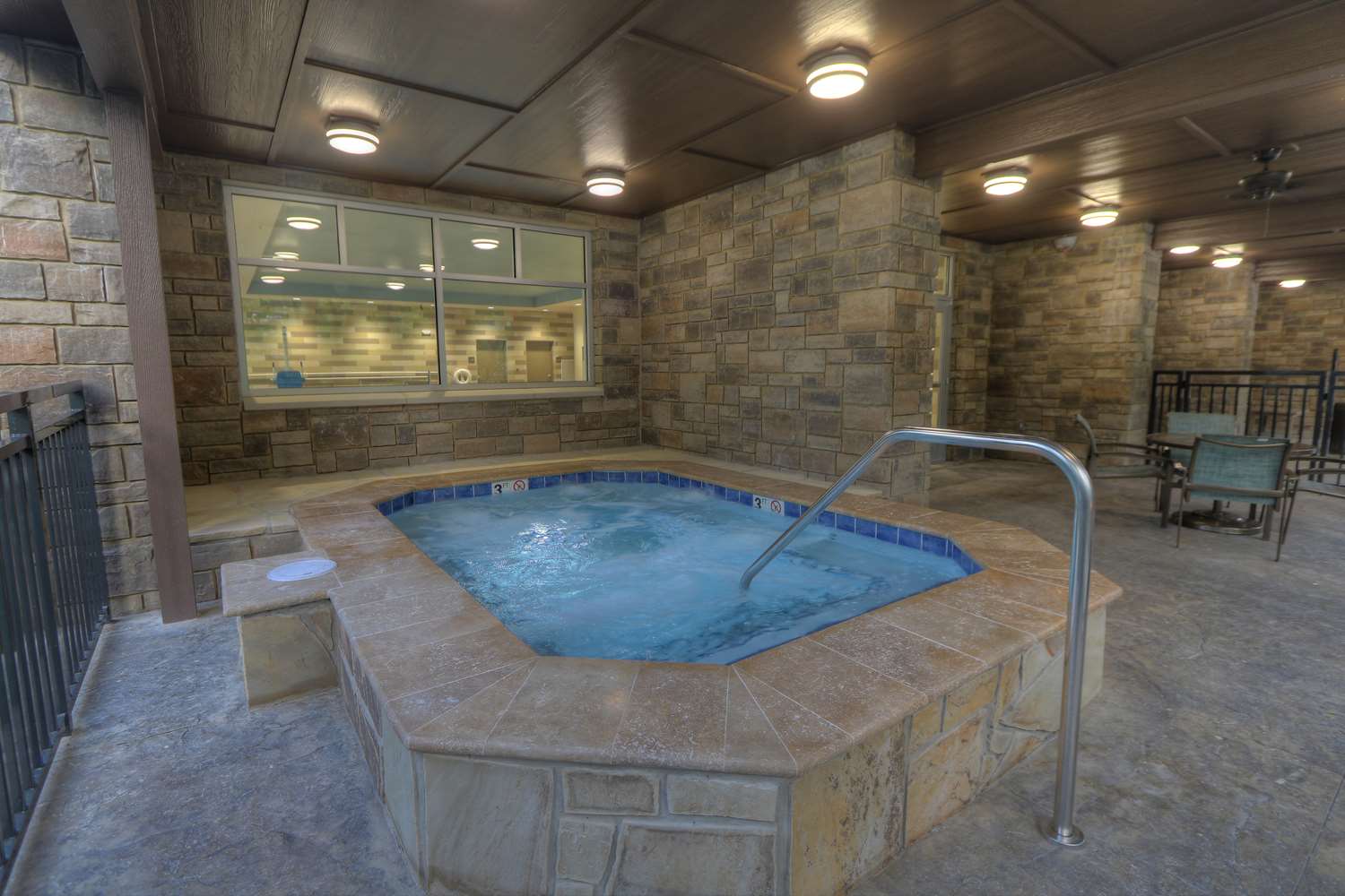 Hampton Inn Gatlinburg Historic Nature Trail - photo 8