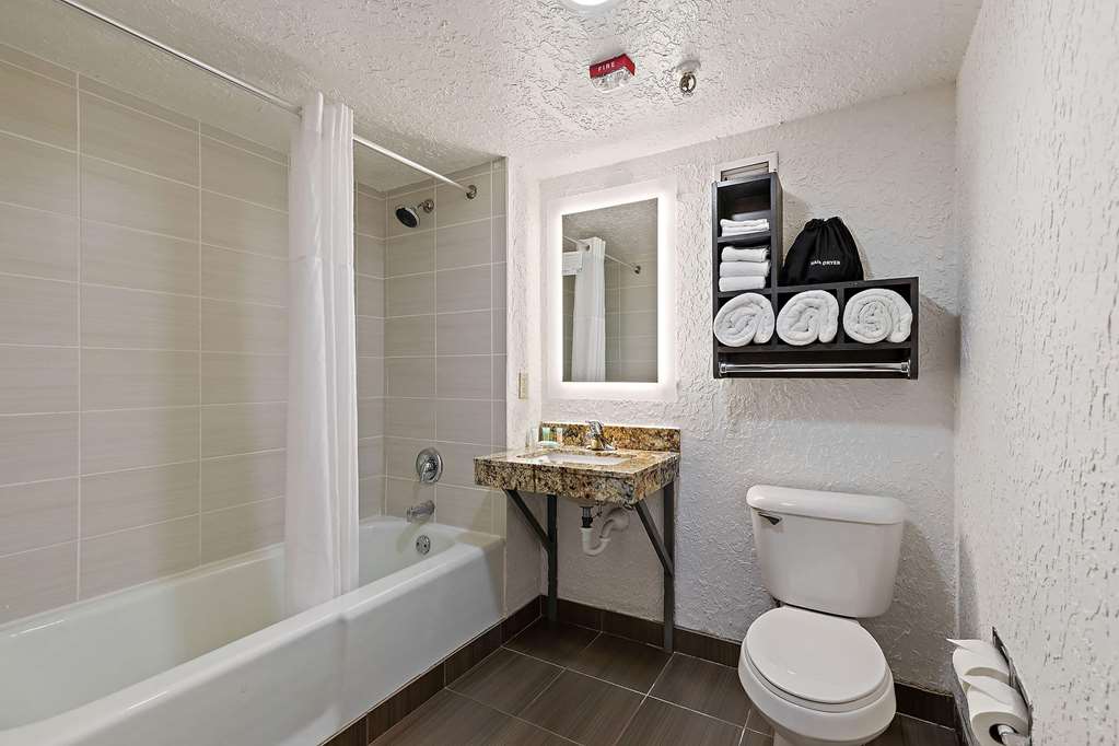 AmericInn by Wyndham Rochester Near Mayo Clinic - photo 26