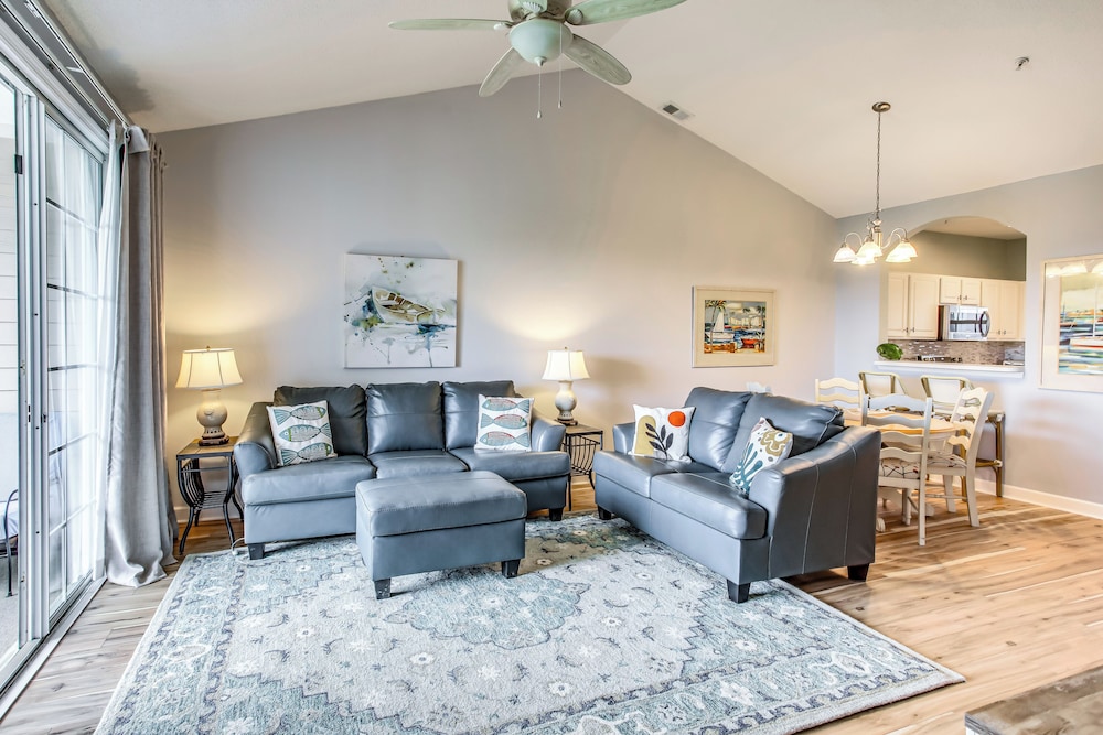 3 Mi to Beach: NMB Golf Resort Condo - photo 5