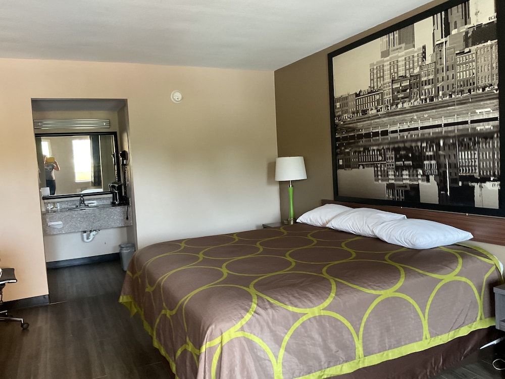 Super 8 by Wyndham Chattanooga East Ridge - photo 12