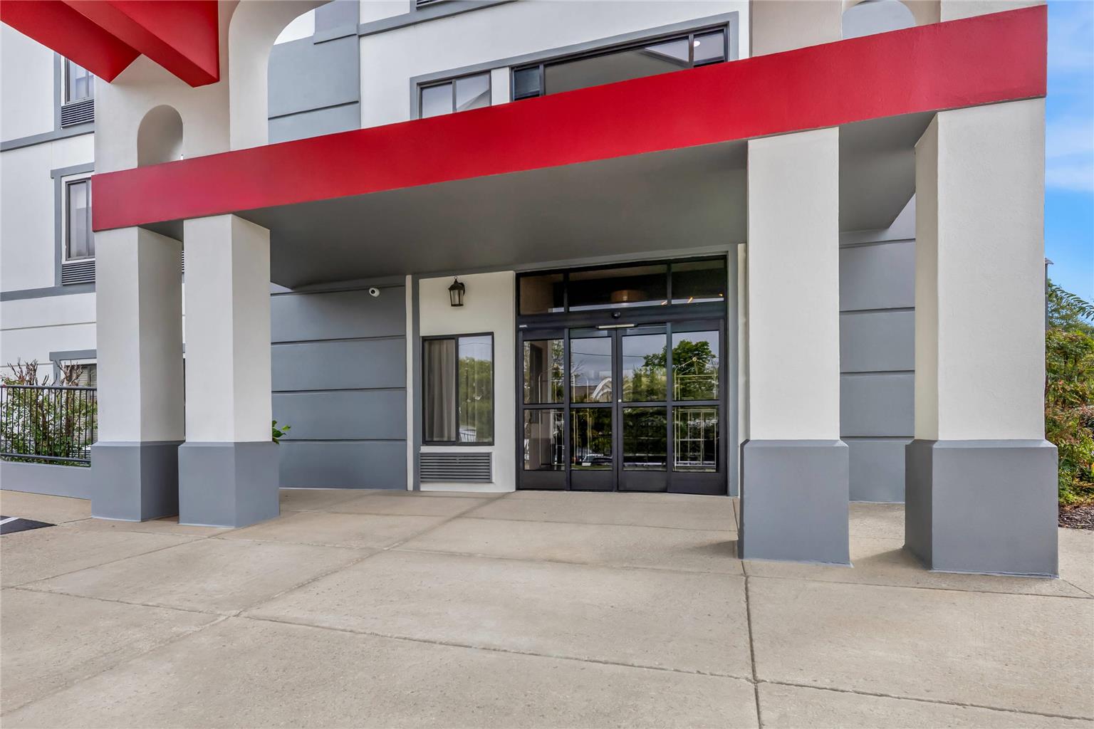 Brentwood Suites Nashville an Ascend Collection Hotel - photo 2