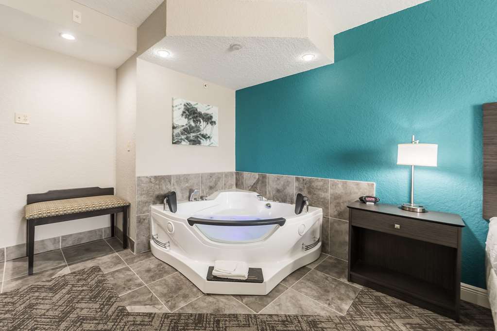 Best Western Plus Sebastian Hotel & Suites - photo 12