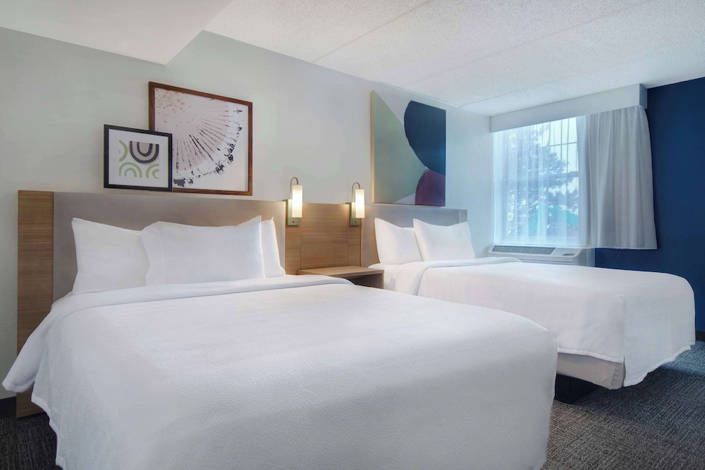 Spark by Hilton Rochester University Area - photo 21