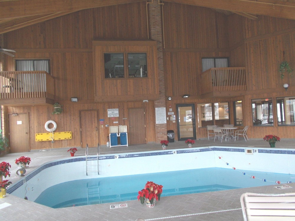 Royalton Inn and Suites Wilmington - photo 10