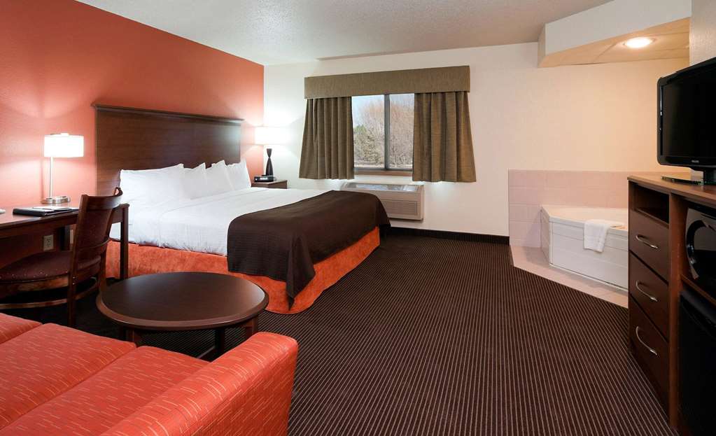 AmericInn by Wyndham Ashland - photo 11