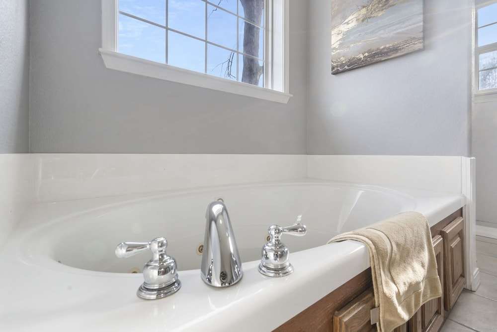 The Greenview Manor Lake Views - photo 28