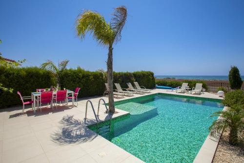 Ayia Thekla Seafront Villa Lavender