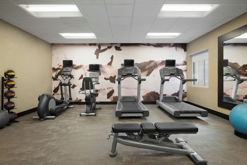 Residence Inn Des Moines Downtown - photo 20