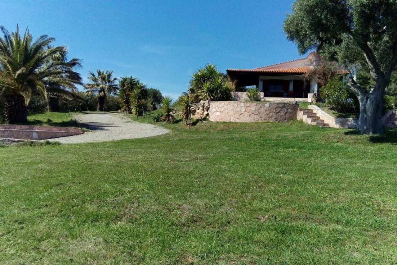 Spectacular Villa Near the Beach — Agia Paraskevi — photo 4