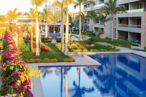 Loft con balcón privado estacionamiento gratis Un oasis en Los Cabos — 4-Star Luxury Hotel in Cabo San Lucas, Mexico