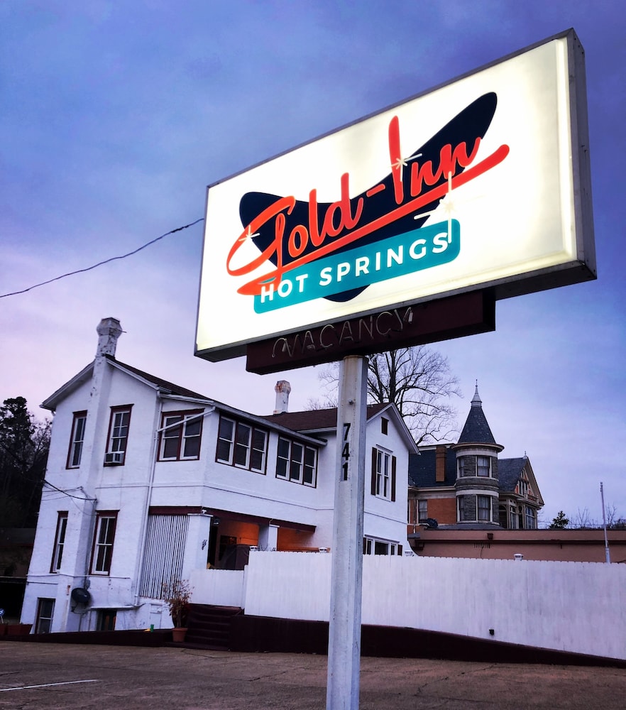 Gold Inn Hot Springs - photo 32