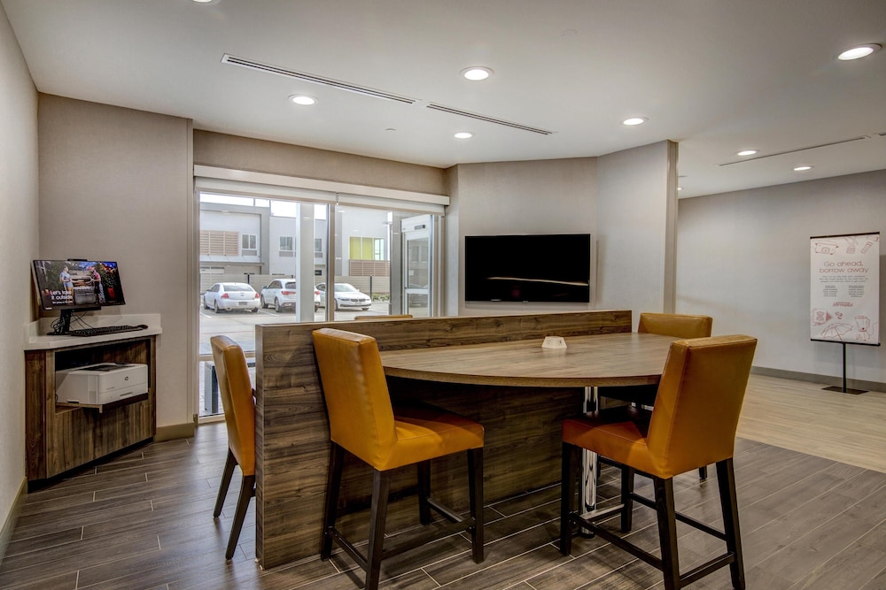 TownePlace Suites by Marriott Houston Hobby Airport - photo 46