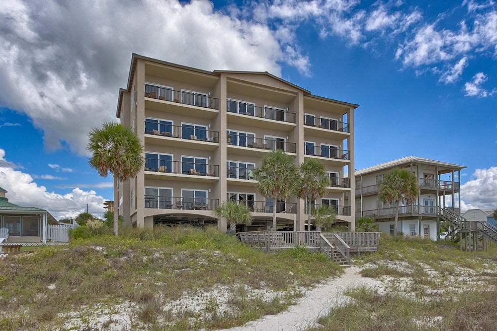 Sunset Palms — 4-Star Luxury Hotel in Port Saint Joe, United States
