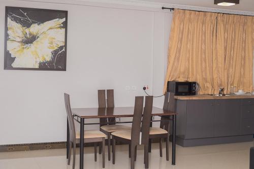 Royal Eagle Apartments