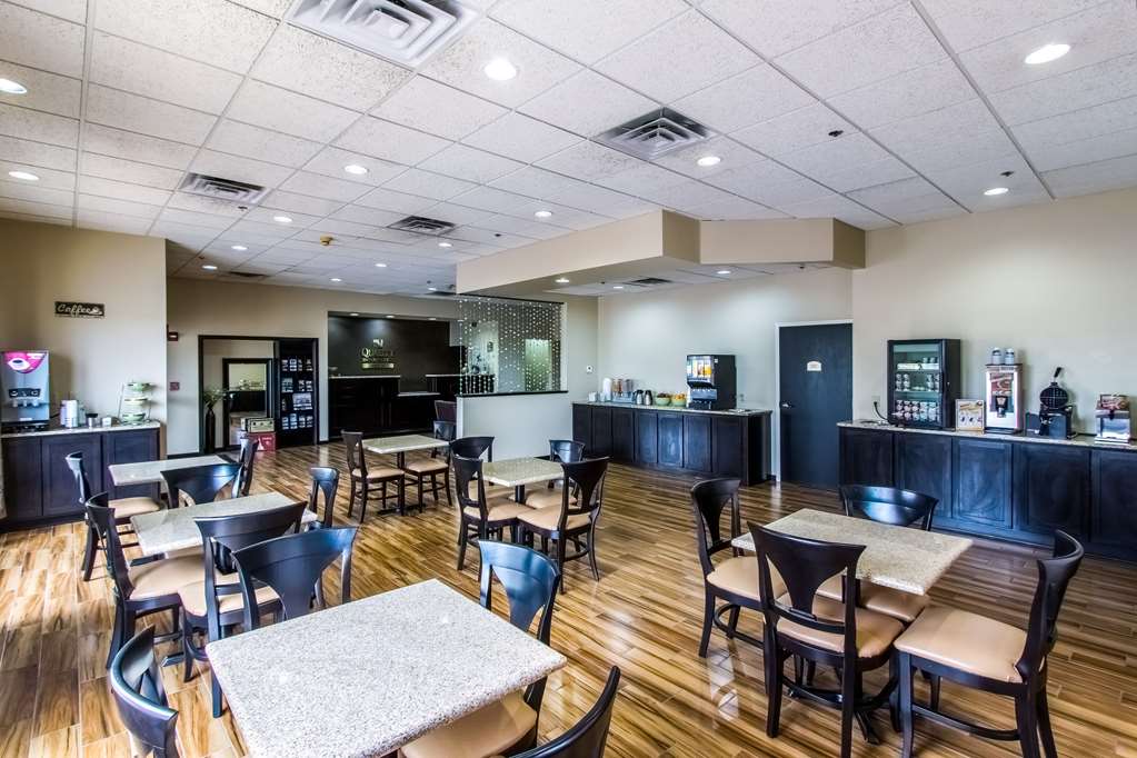 Quality Inn & Suites Moline Quad Cities - photo 22