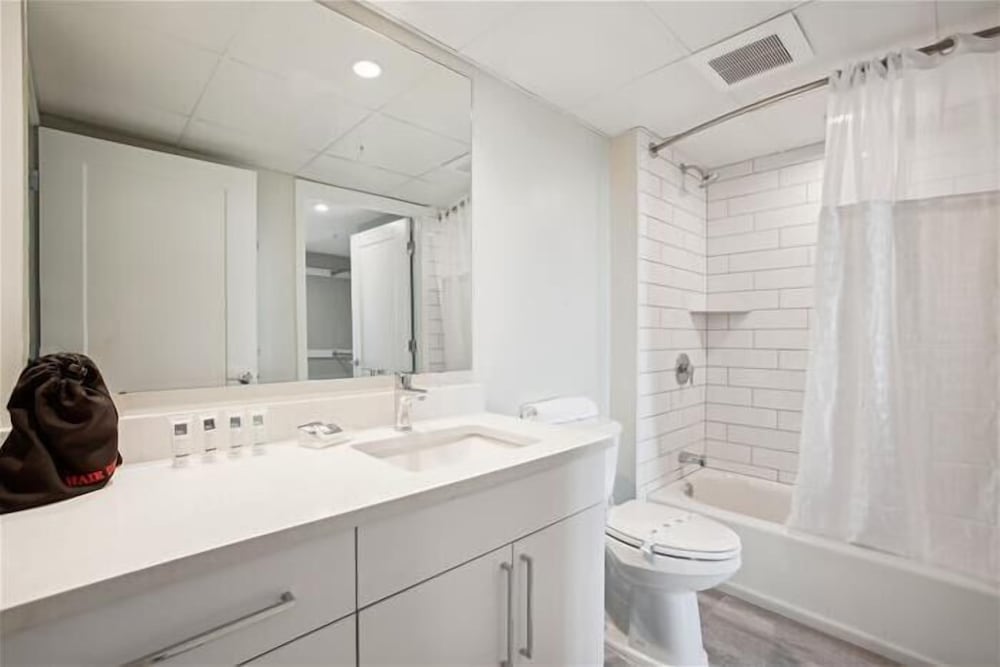 National at Rosslyn Towers - photo 16