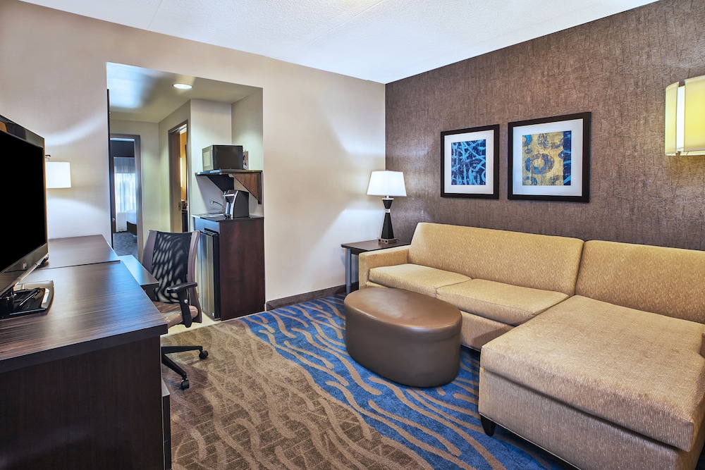 Holiday Inn Express Hotel & Suites Dayton South I 675 by IHG - photo 14