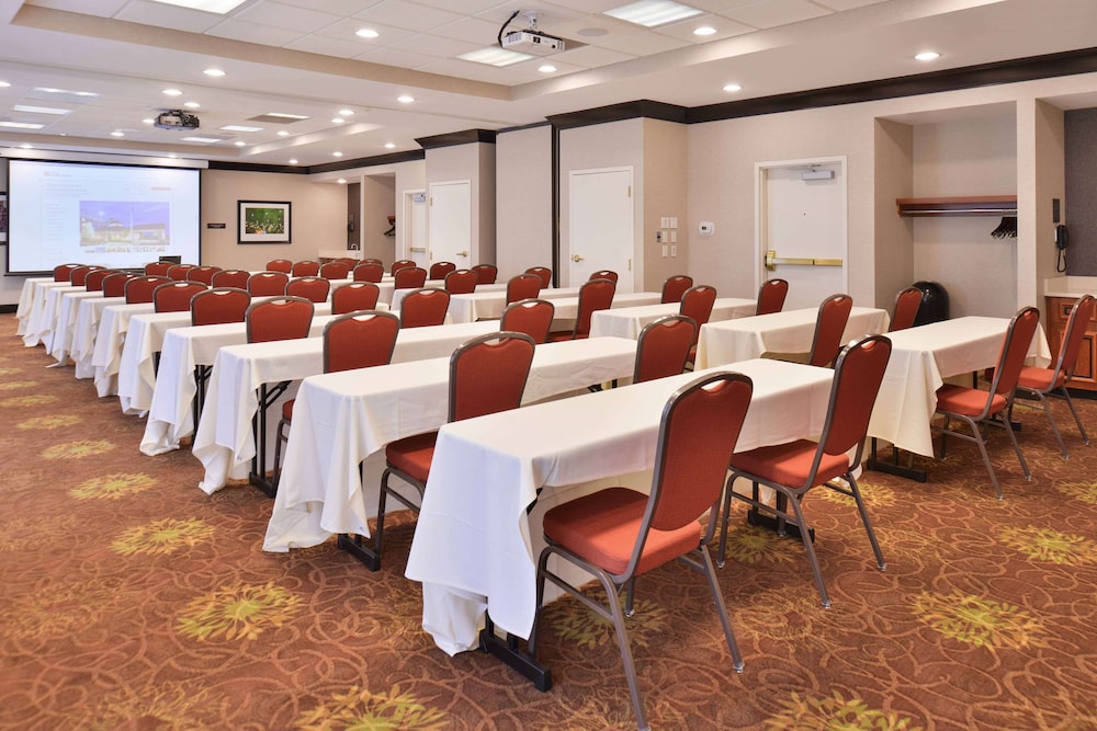 Hilton Garden Inn Indianapolis Carmel - photo 56