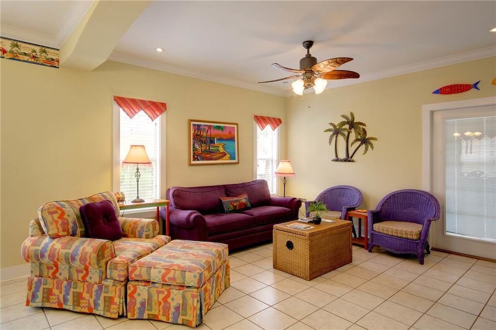 Purple Parrot Village - photo 50