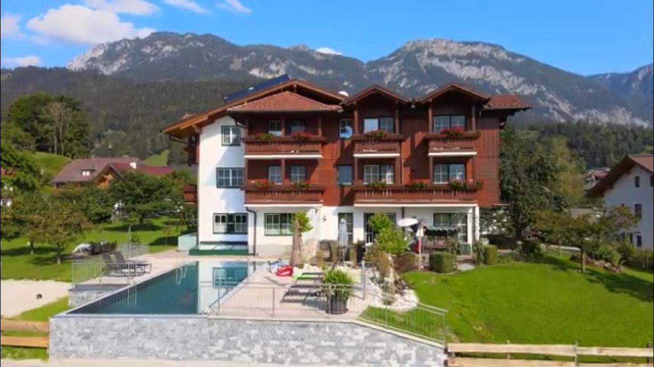 Gästehaus Hartweger — 4-Star Luxury Hotel in Haus Im Ennstal, Austria