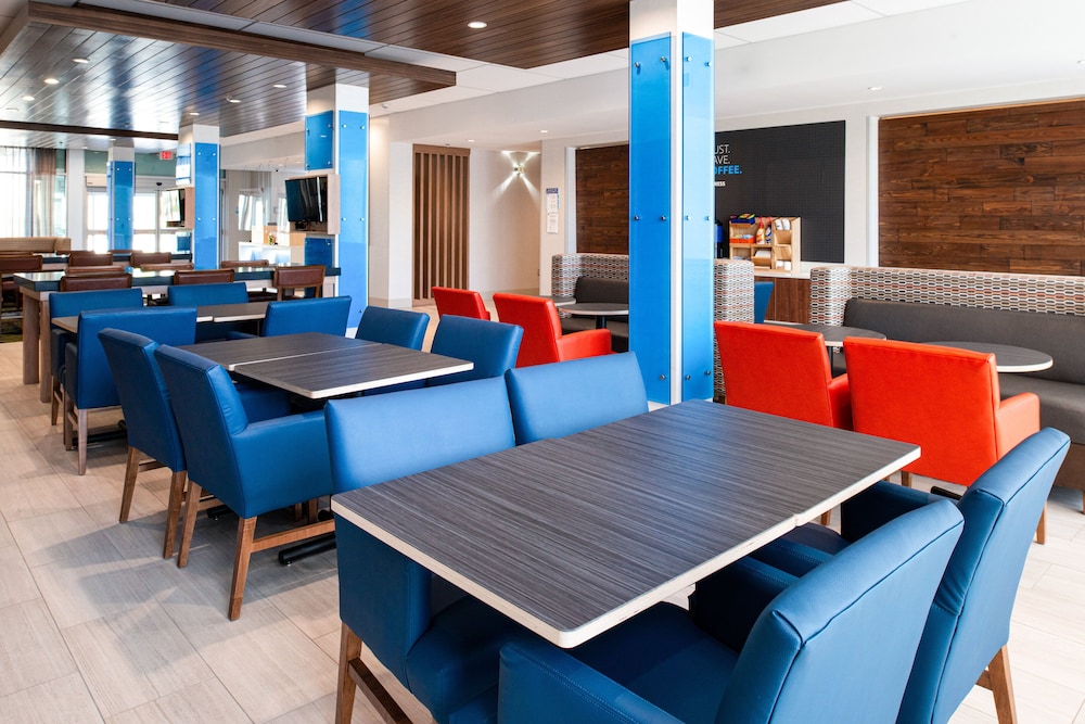Holiday Inn Express & Suites Elko by IHG - photo 42