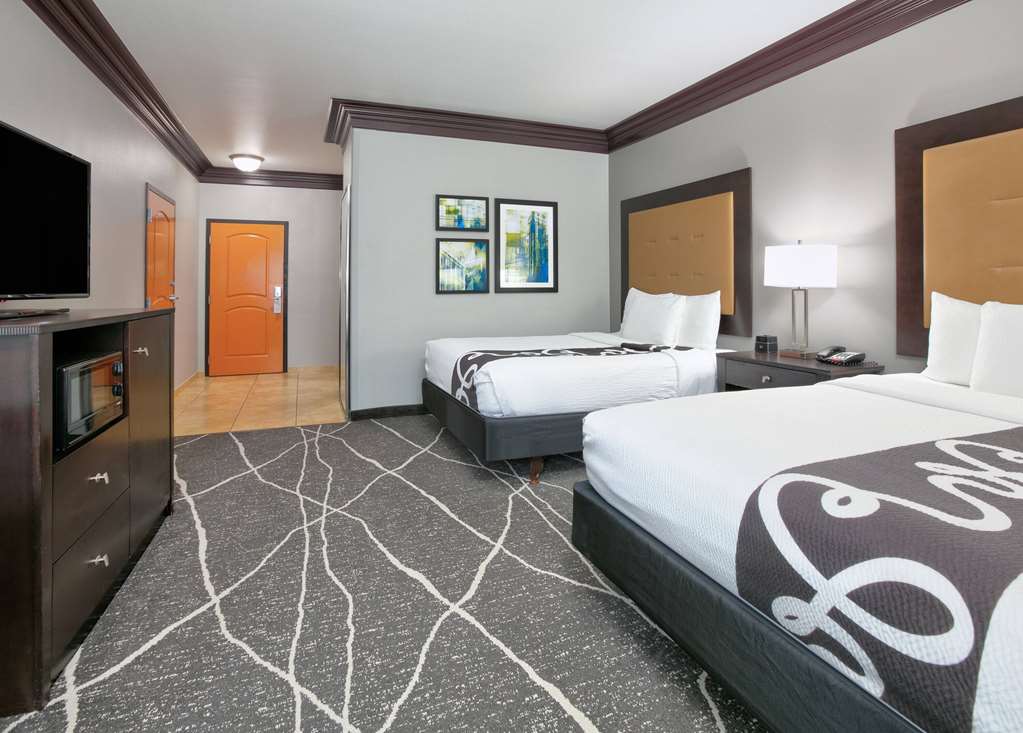 La Quinta Inn & Suites by Wyndham Little Rock Bryant - photo 32