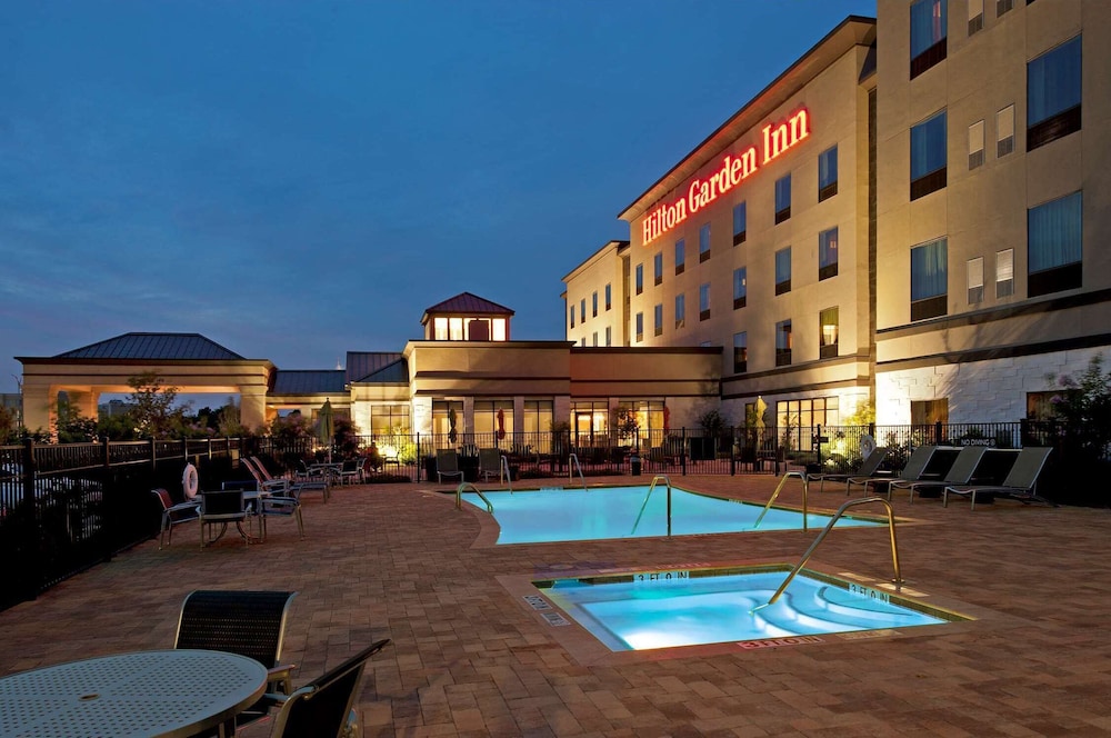 Hilton Garden Inn Fort Worth Alliance Airport - photo 34