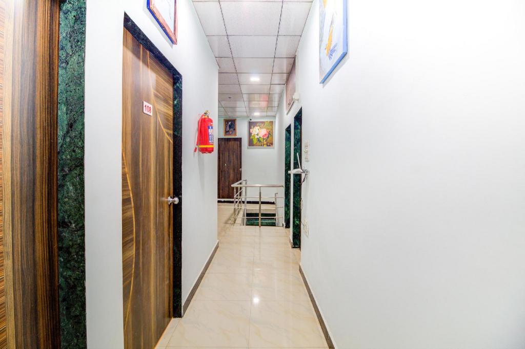 OYO 40902 Anjali Hotel Mumbai