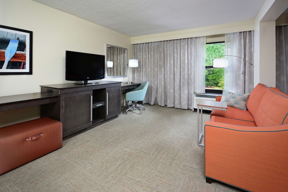 Hampton Inn Martinsville - photo 19