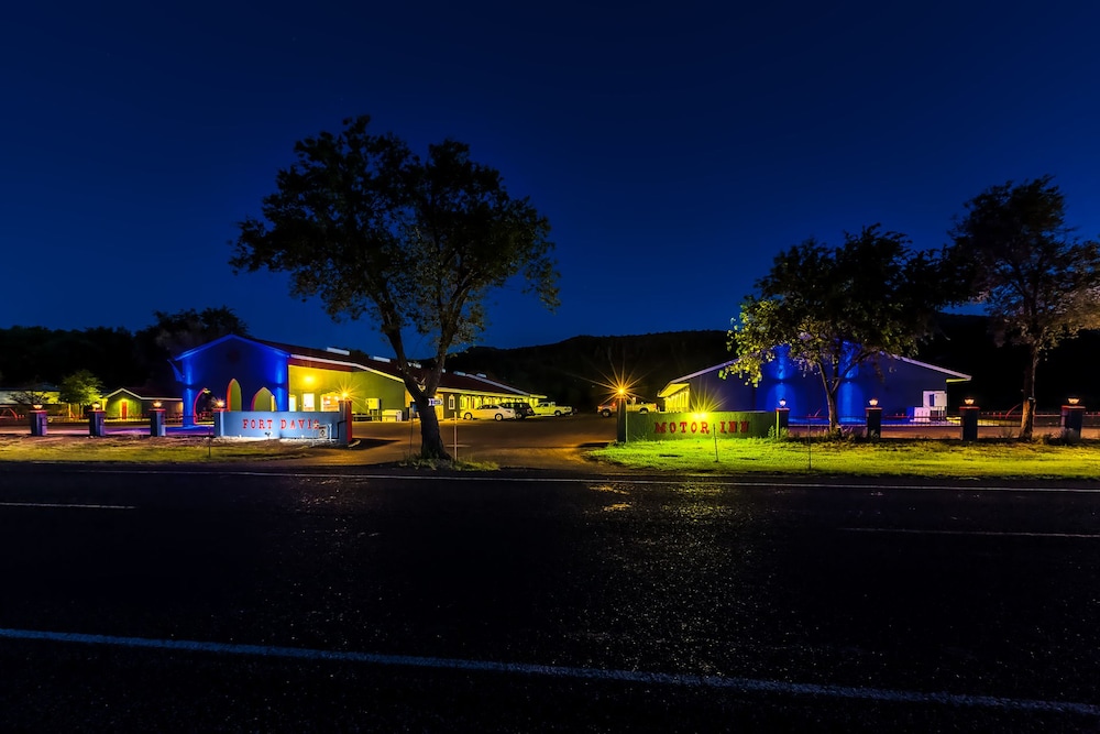 Fort Davis Inn & R.V. Park - photo 33