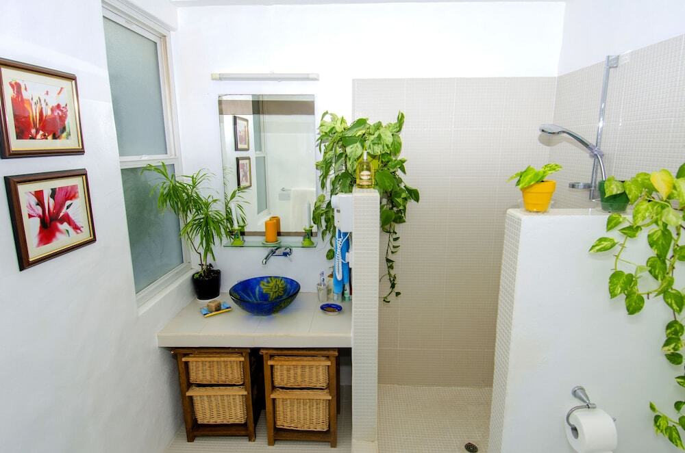 Beyazev Villa — 4-Star Luxury Hotel in Saint George's, Grenada