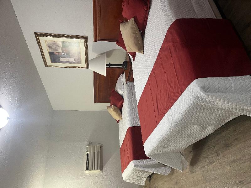 9 Arizona Motor Hotel - photo 5