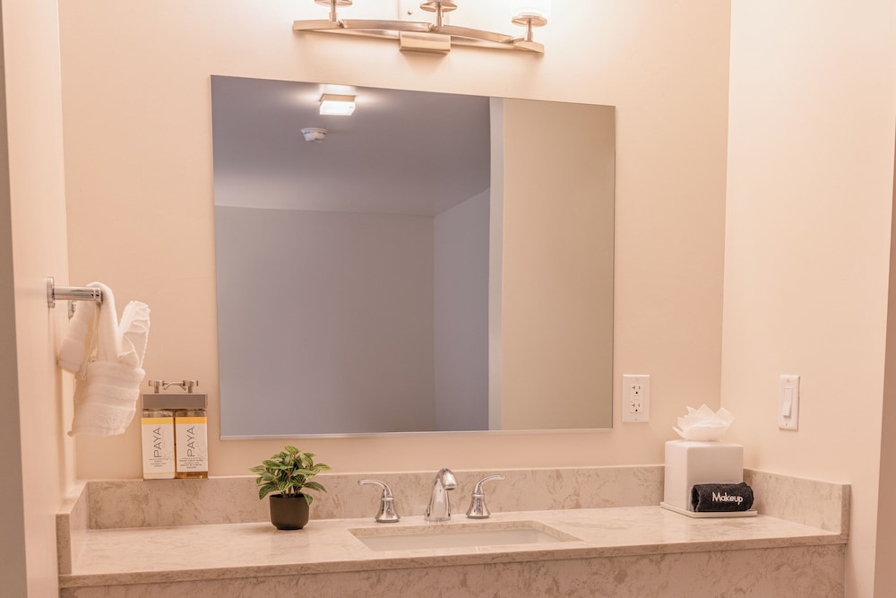 Inn At Moss Landing Point - photo 60